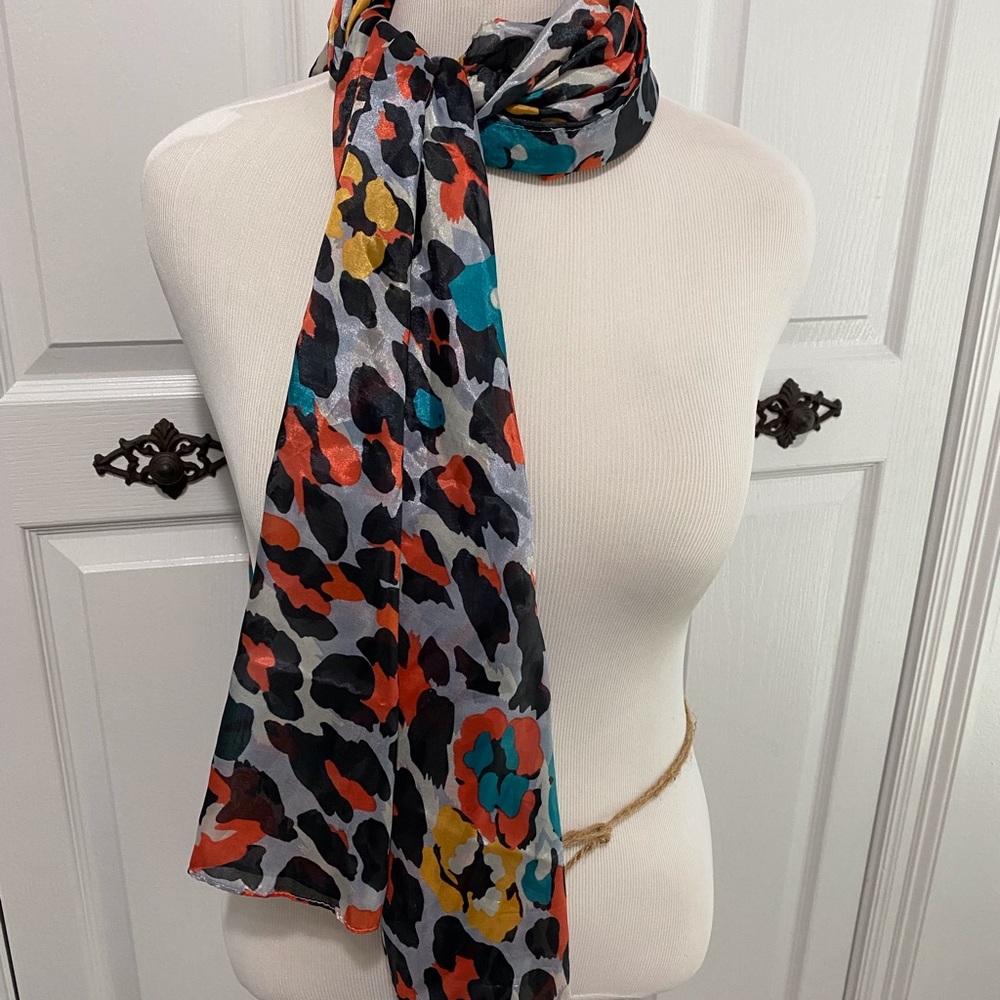 Gorgeous Animal Print Scarf / Wrap